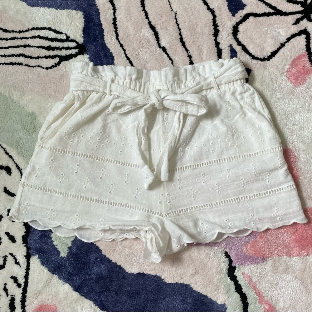 Zara white eyelet belted shorts 100% cotton women's small S